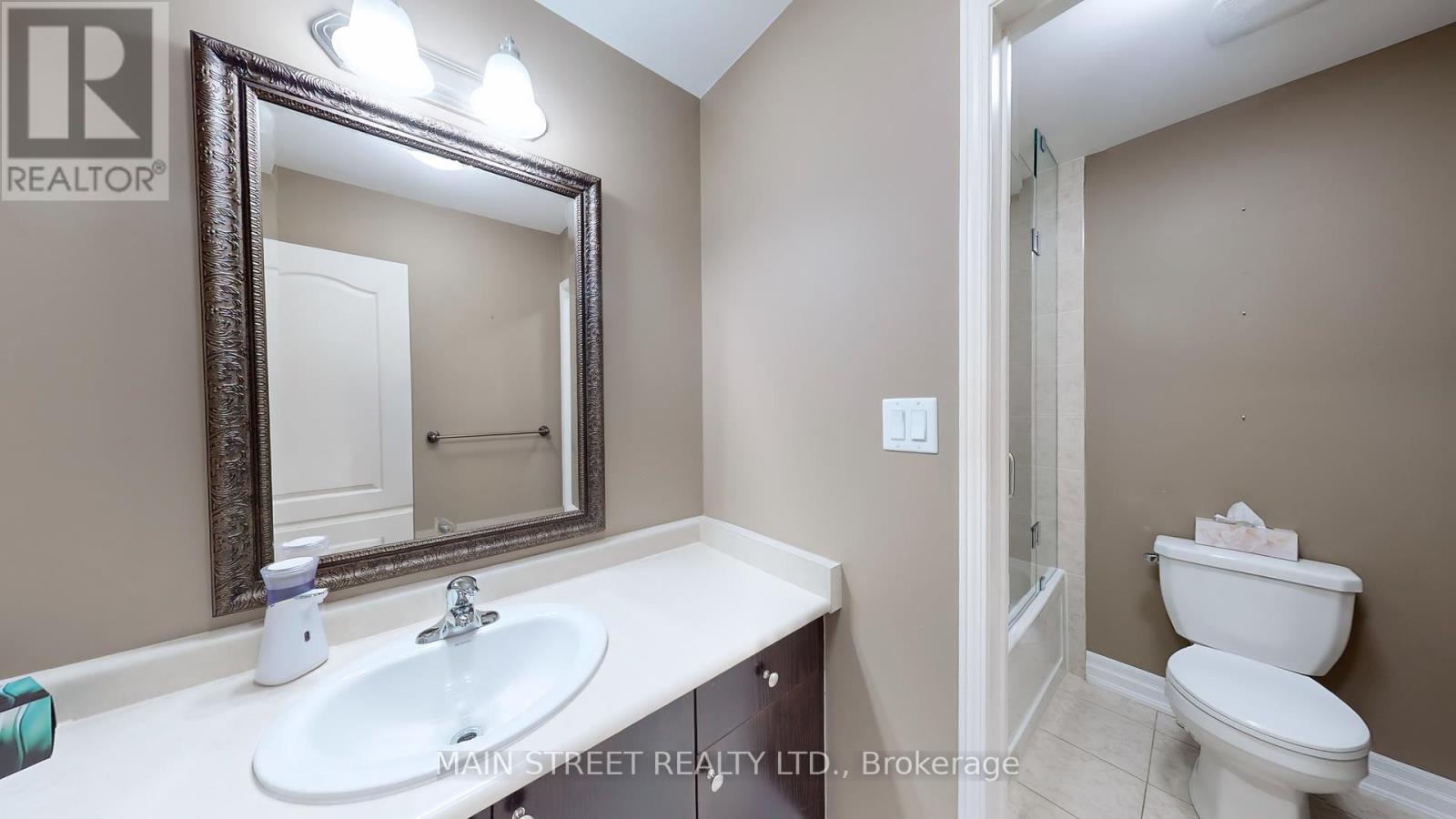 42 Bellchase Trail, Brampton (Bram East), Ontario  L6P 3K3 - Photo 24 - W12451772