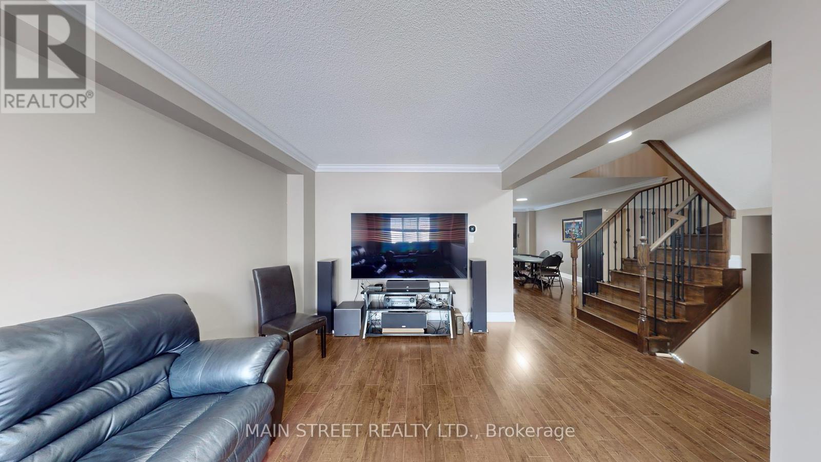 42 Bellchase Trail, Brampton (Bram East), Ontario  L6P 3K3 - Photo 7 - W12451772