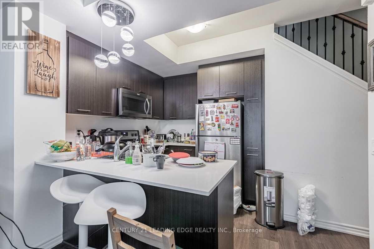 16 - 125 Long Branch Avenue, Toronto, Ontario  M8W 0A9 - Photo 10 - W12451783