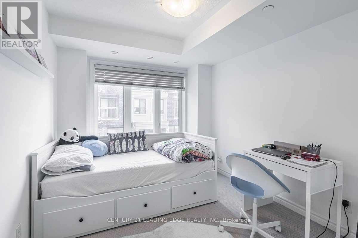 16 - 125 Long Branch Avenue, Toronto, Ontario  M8W 0A9 - Photo 19 - W12451783