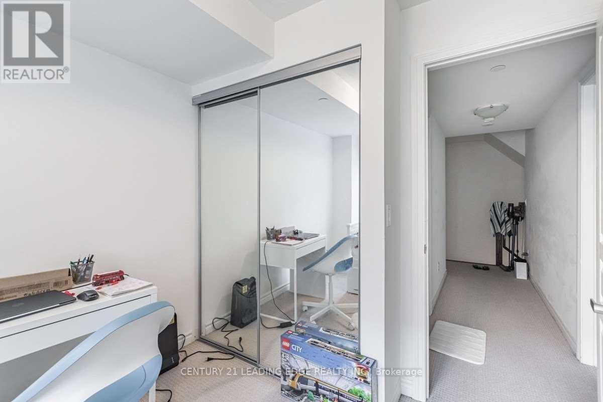 16 - 125 Long Branch Avenue, Toronto, Ontario  M8W 0A9 - Photo 20 - W12451783