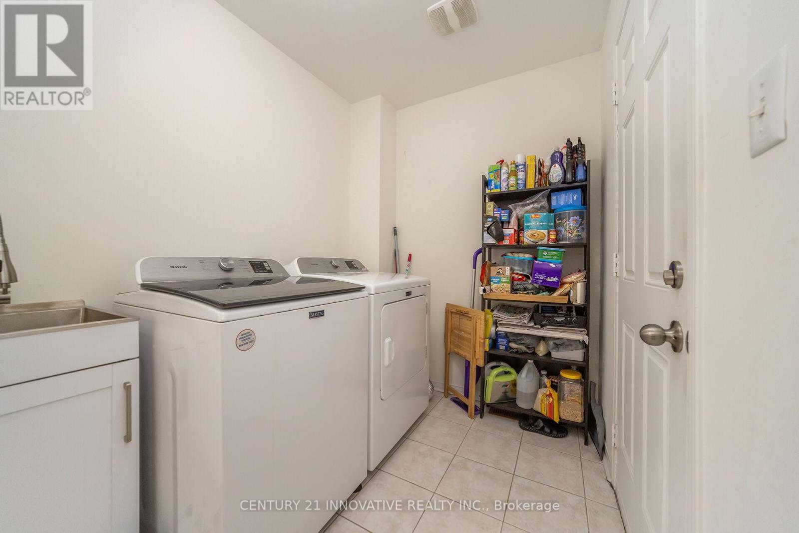 4876 Potomac Court, Mississauga, Ontario  L5R 0B1 - Photo 18 - W12451786
