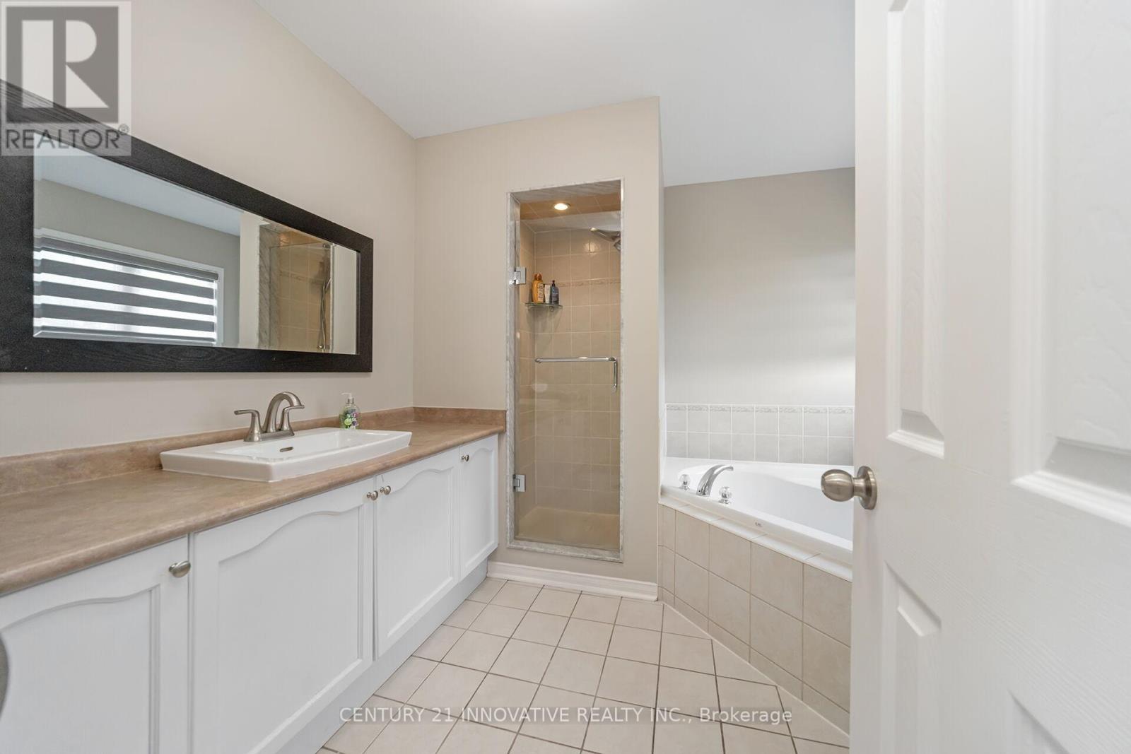 4876 Potomac Court, Mississauga, Ontario  L5R 0B1 - Photo 32 - W12451786