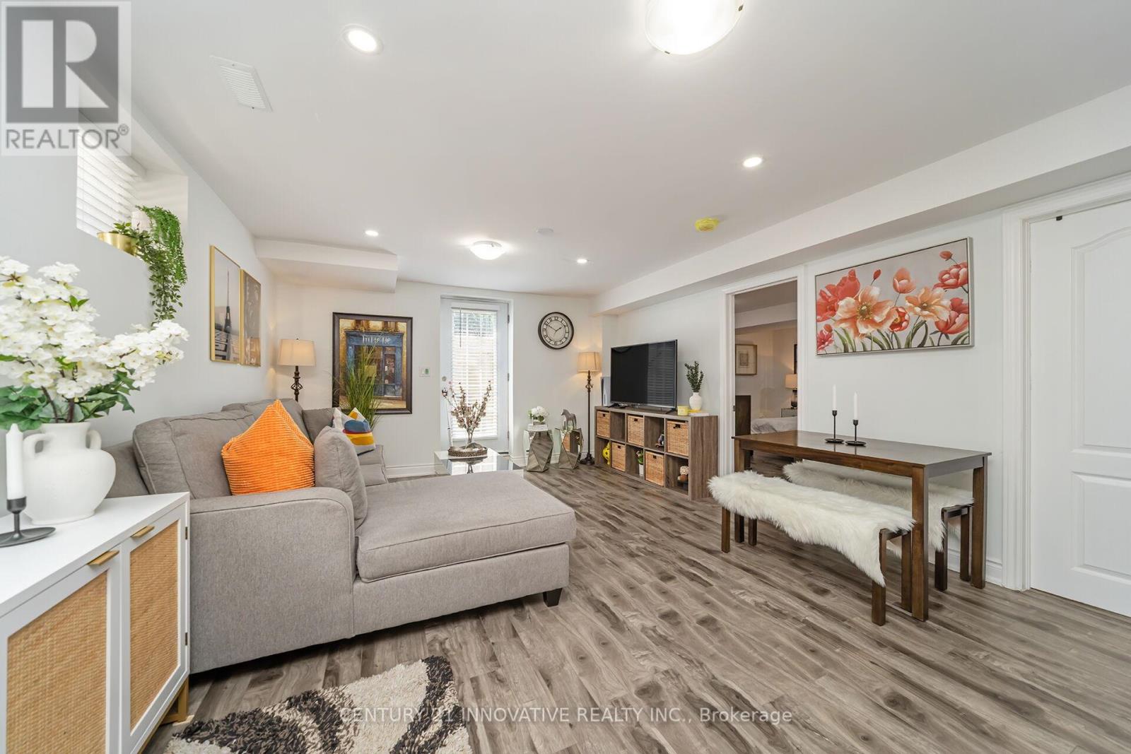 4876 Potomac Court, Mississauga, Ontario  L5R 0B1 - Photo 40 - W12451786