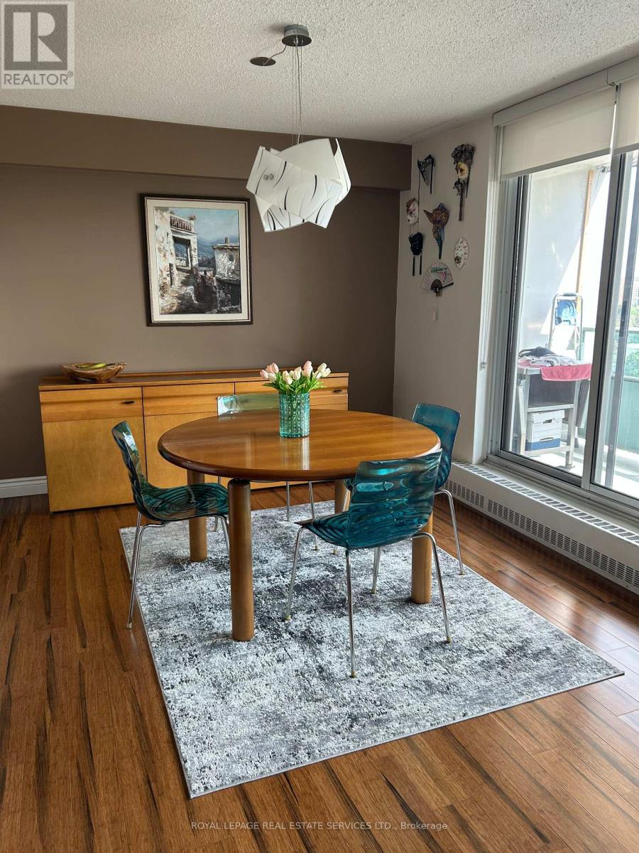1008 - 44 Longbourne Drive, Toronto (Willowridge-Martingrove-Richview), Ontario  M9R 2M7 - Photo 1 - W12451788