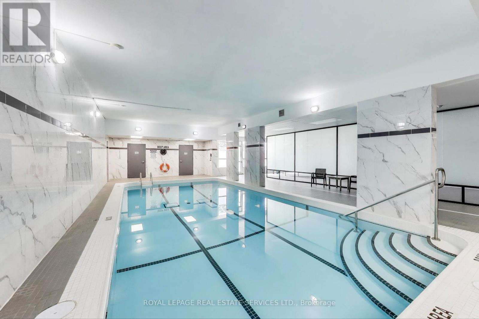 1008 - 44 Longbourne Drive, Toronto (Willowridge-Martingrove-Richview), Ontario  M9R 2M7 - Photo 33 - W12451788