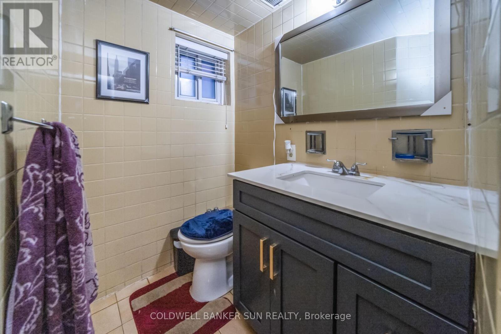 69 Songwood Drive, Toronto (Humbermede), Ontario  M9M 1X4 - Photo 35 - W12451789