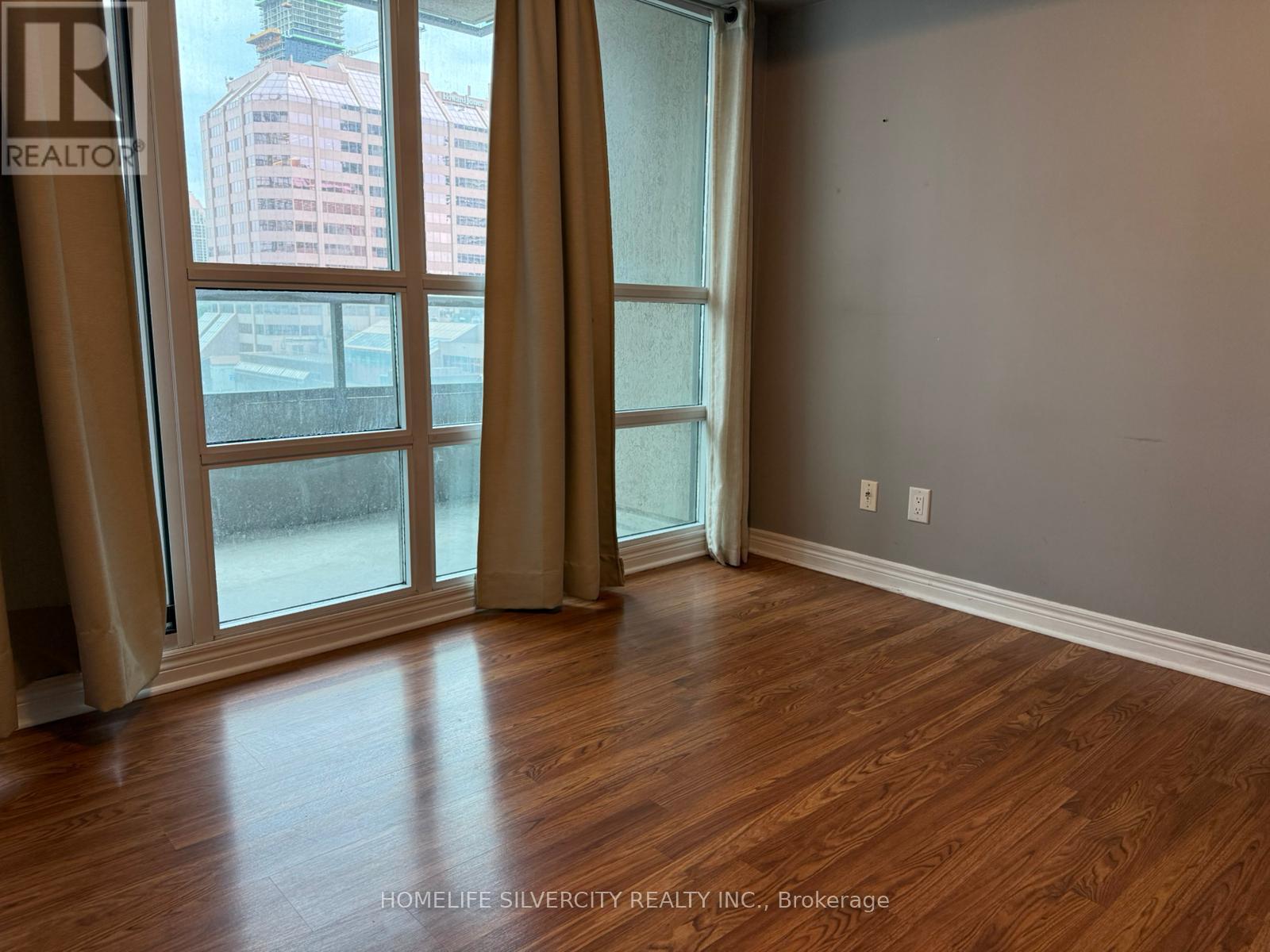 806 - 208 Enfield Place, Mississauga, Ontario  L5B 0G8 - Photo 7 - W12450415