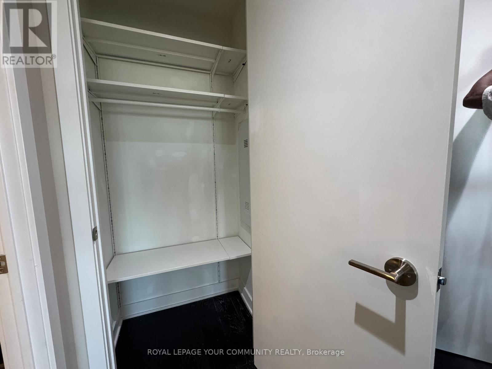 2114 - 11 Yorkville Avenue, Toronto, Ontario  L4H 4T5 - Photo 14 - C12417195
