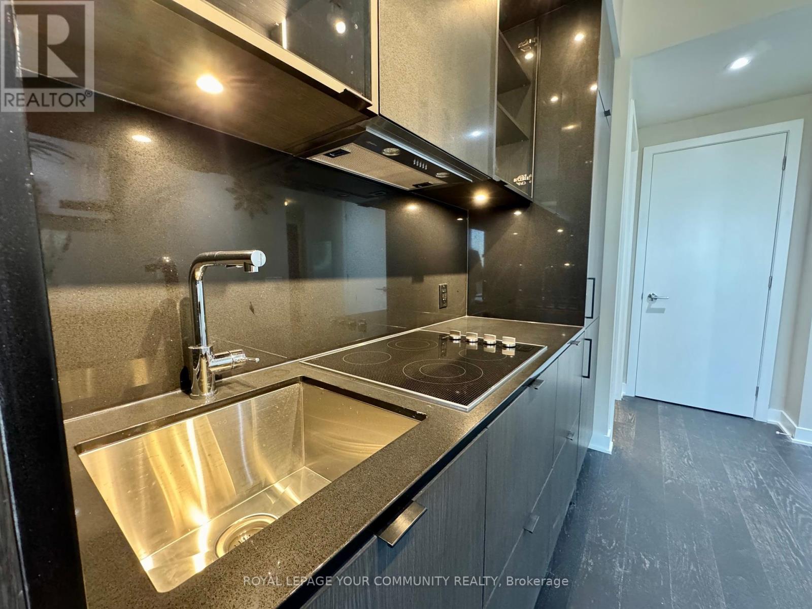 2114 - 11 Yorkville Avenue, Toronto, Ontario  L4H 4T5 - Photo 7 - C12417195