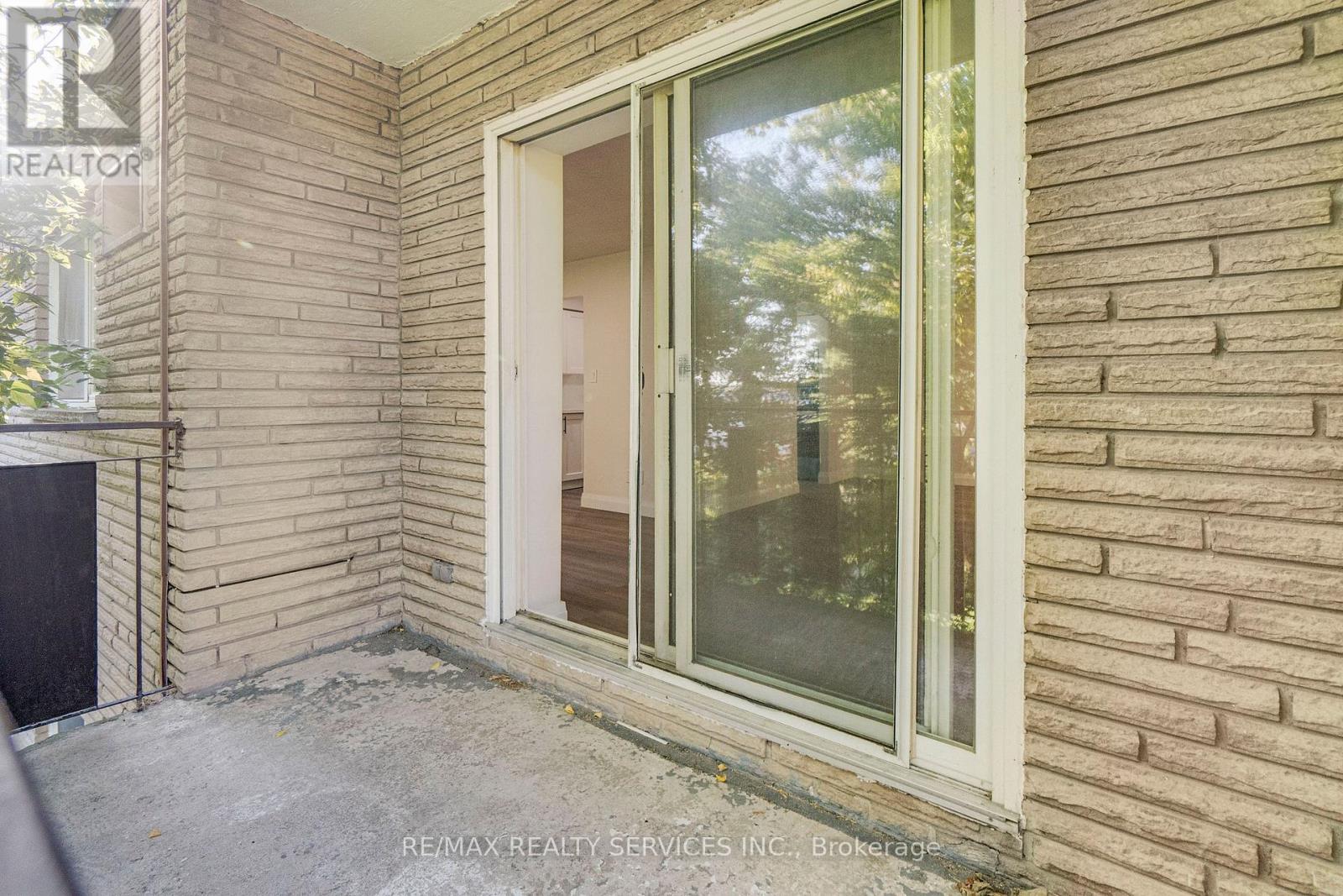304 - 4218 Portage Road, Niagara Falls, Ontario  L2E 6A4 - Photo 24 - X12451706