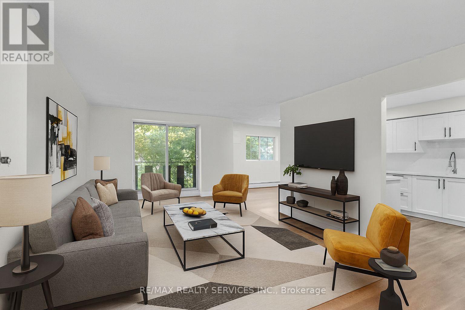 304 - 4218 Portage Road, Niagara Falls, Ontario  L2E 6A4 - Photo 4 - X12451706