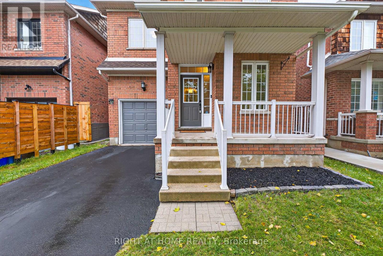 155 Springstead Avenue, Hamilton, Ontario  L8E 6E7 - Photo 3 - X12451727