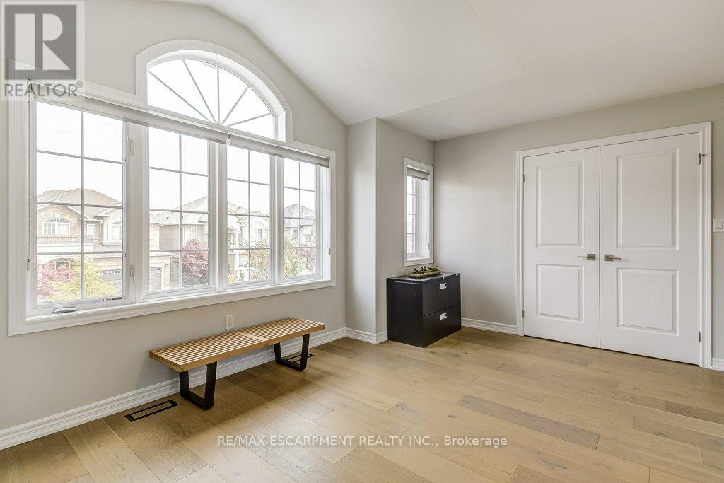 195 Painter Terrace, Hamilton, Ontario  L8B 0V6 - Photo 25 - X12451757
