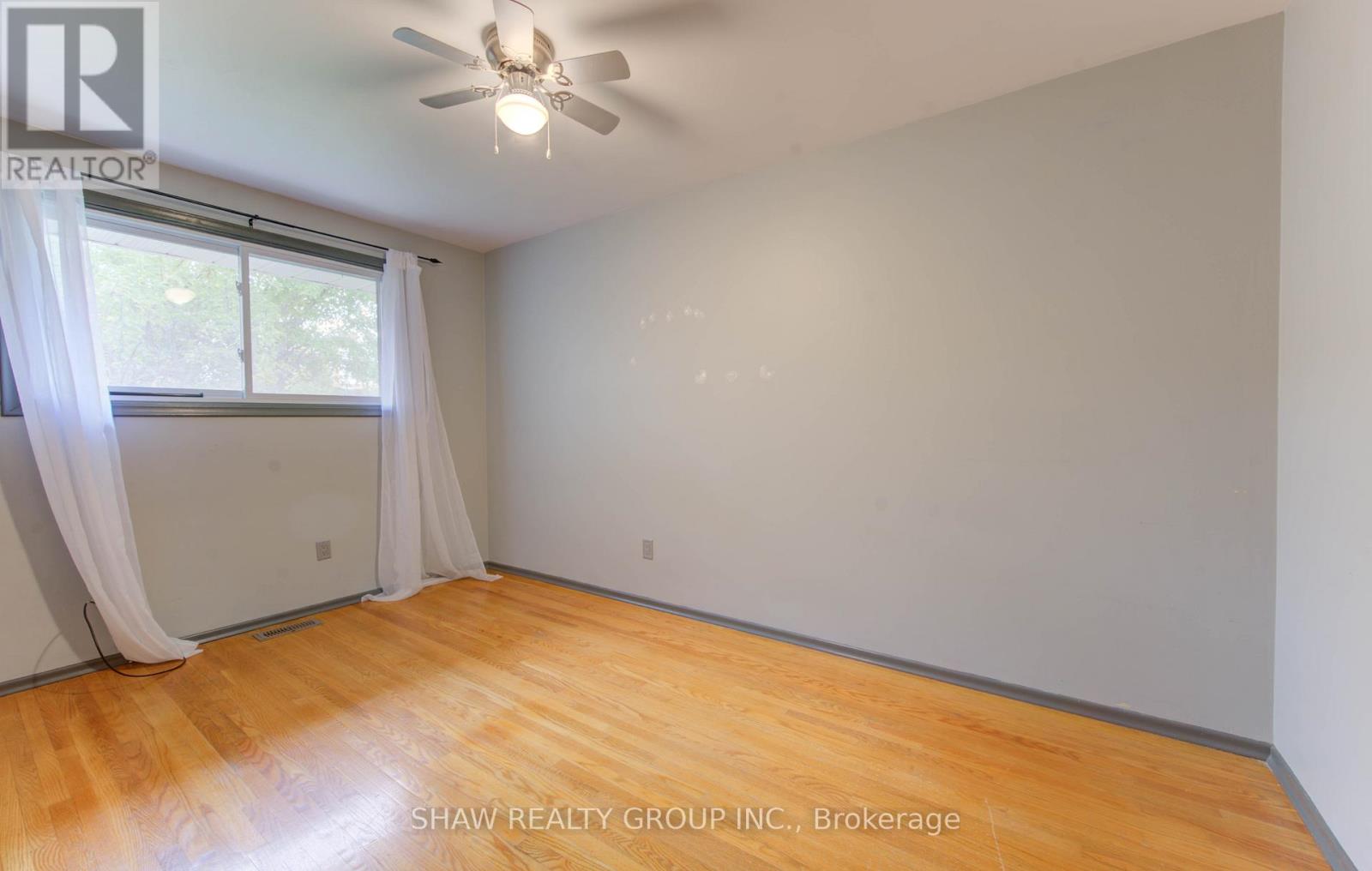 7 Hudson Crescent, Kitchener, Ontario  N2B 2V7 - Photo 22 - X12451761