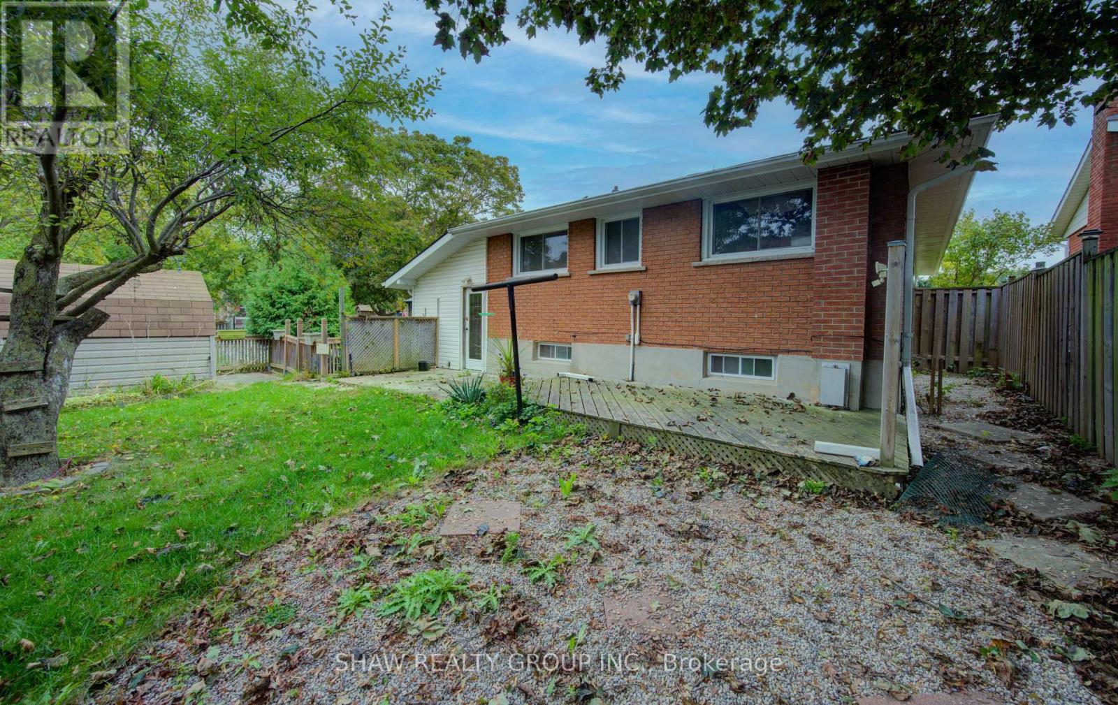 7 Hudson Crescent, Kitchener, Ontario  N2B 2V7 - Photo 26 - X12451761