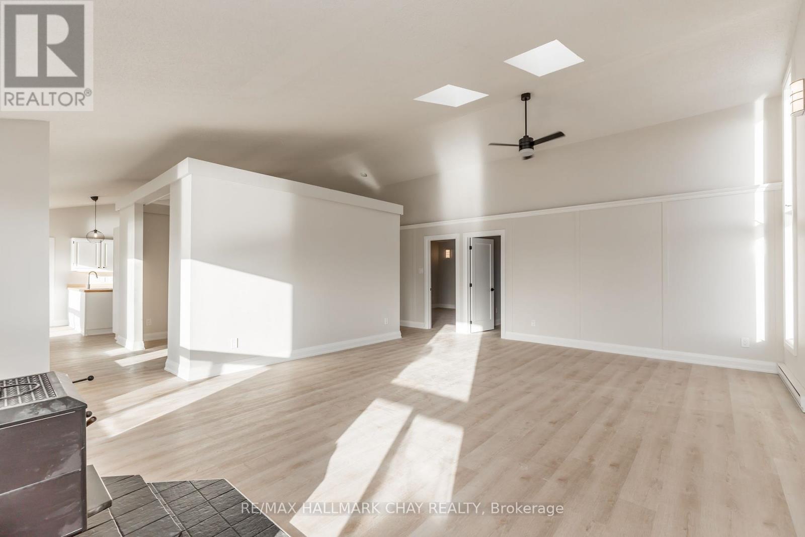 Upper - 3993 Stouffville Road, Whitchurch-Stouffville, Ontario  L4A 3X1 - Photo 12 - N12446984