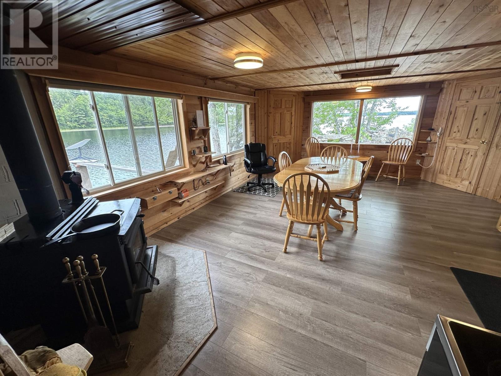 597 Peters Point Road, South Brookfield, Nova Scotia  B0T 1X0 - Photo 15 - 202521364