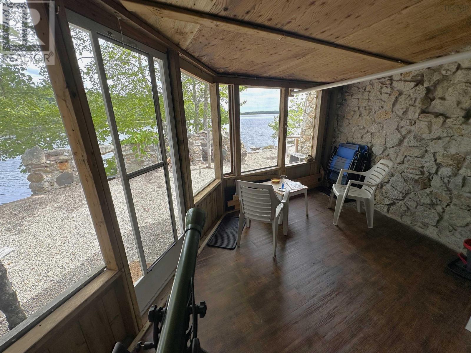 597 Peters Point Road, South Brookfield, Nova Scotia  B0T 1X0 - Photo 11 - 202521364