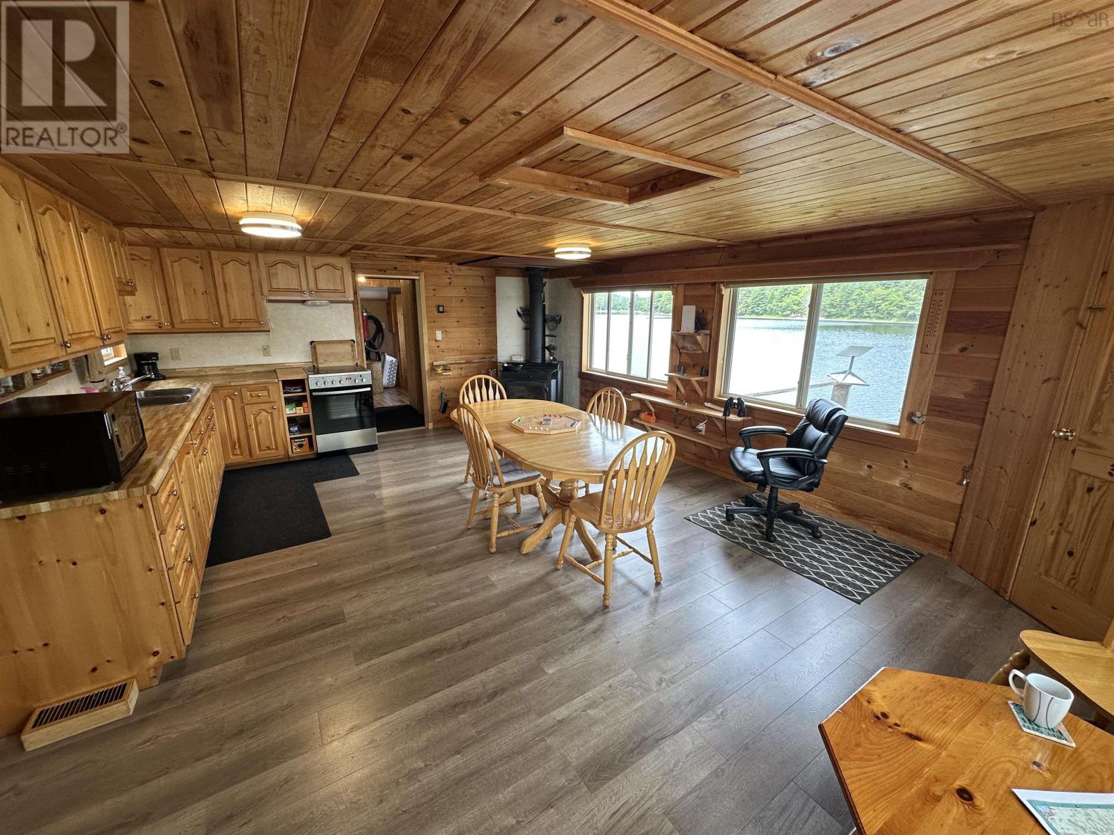 597 Peters Point Road, South Brookfield, Nova Scotia  B0T 1X0 - Photo 12 - 202521364