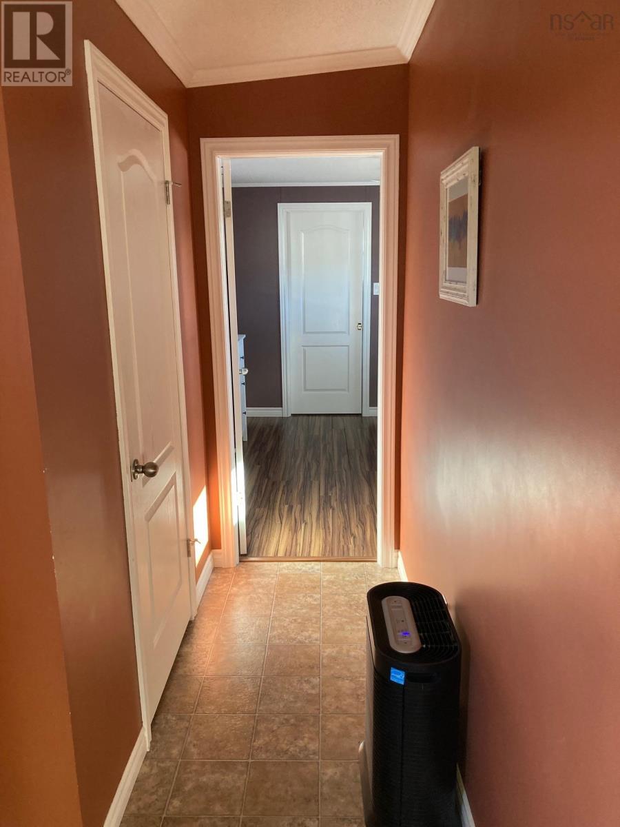 2 Sherbrooke Avenue, Lahave Heights, Bridgewater, Nova Scotia  B4V 4E7 - Photo 13 - 202523001