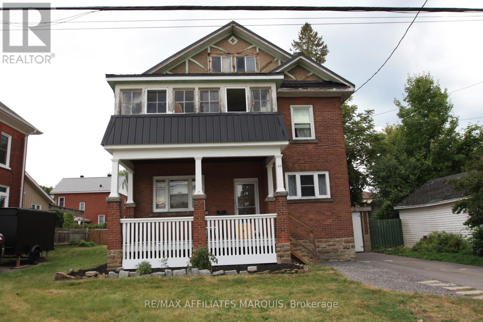 37 Mcgill Street S, Smiths Falls, Ontario  K7A 3M8 - Photo 4 - X12336359