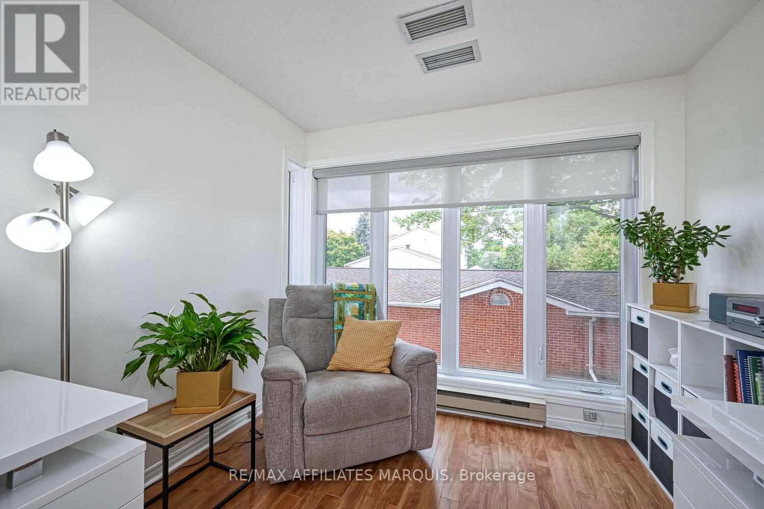 201 - 10 Armstrong Drive, Smiths Falls, Ontario  K7A 5H8 - Photo 30 - X12376284