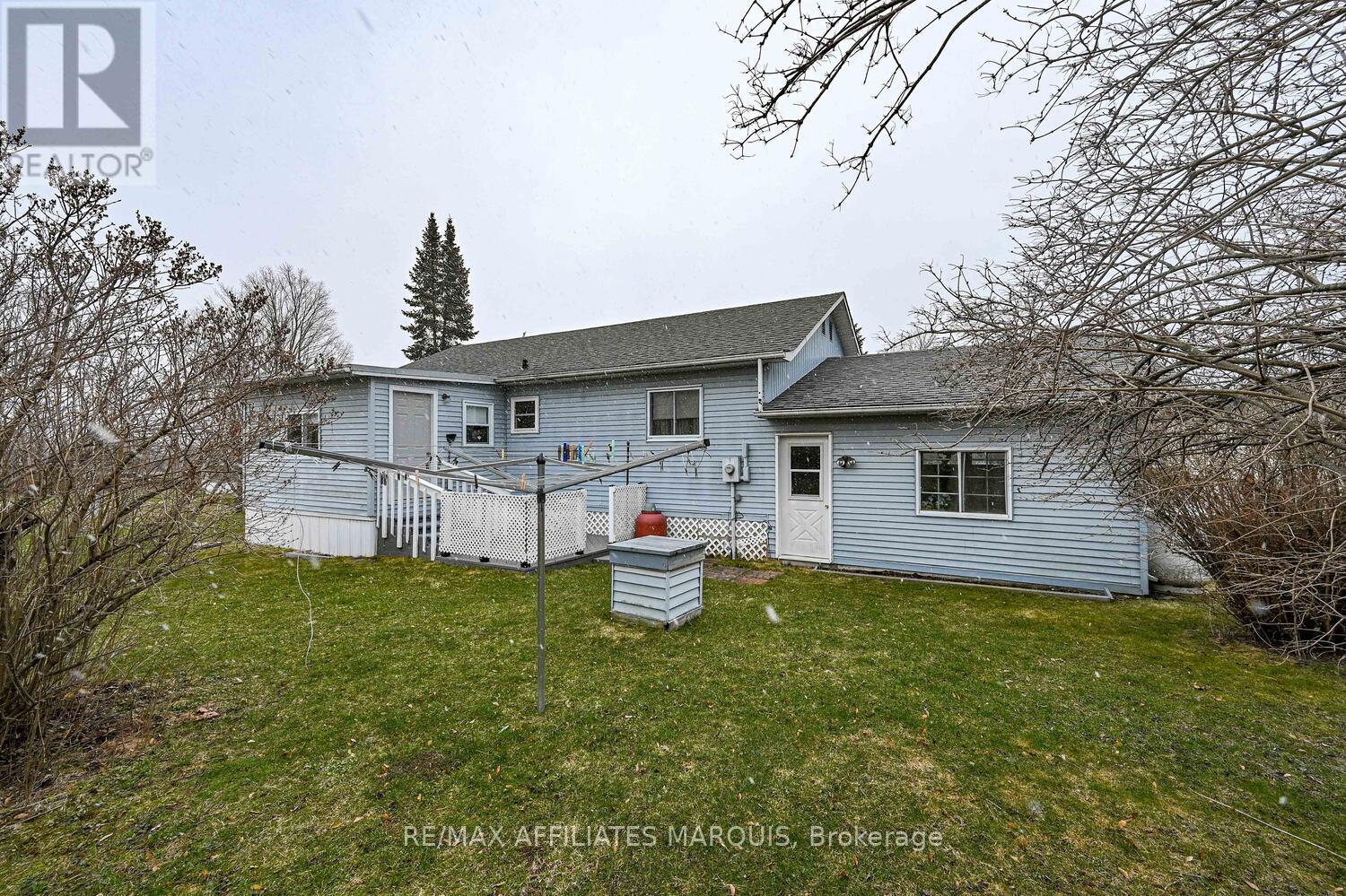 4 Otterdale Crescent, Rideau Lakes, Ontario  K7A 0J4 - Photo 32 - X12388601