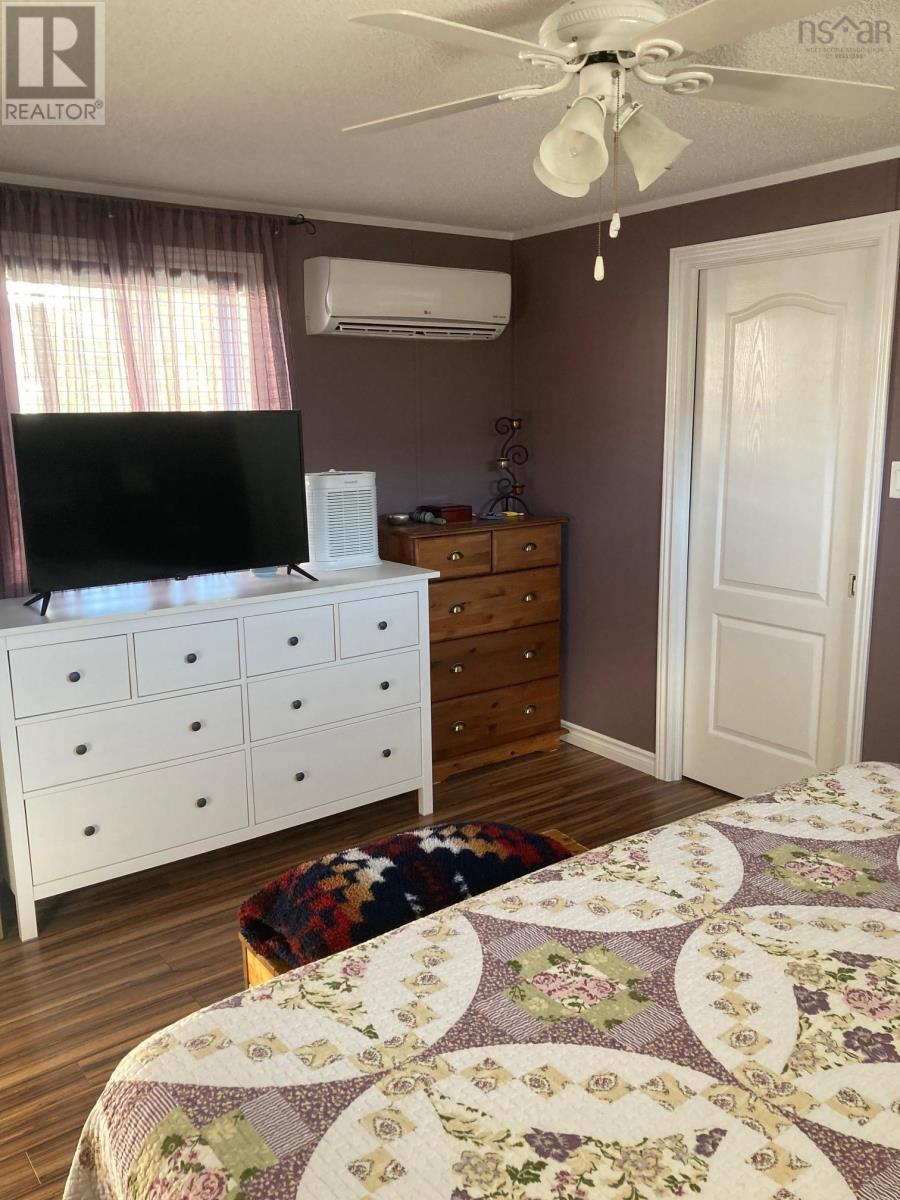 2 Sherbrooke Avenue, Lahave Heights, Bridgewater, Nova Scotia  B4V 4E7 - Photo 16 - 202523001