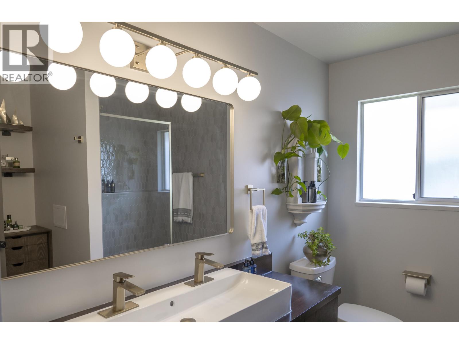 955 Moody Court, Port Coquitlam, British Columbia  V3C 5J4 - Photo 16 - R3009823