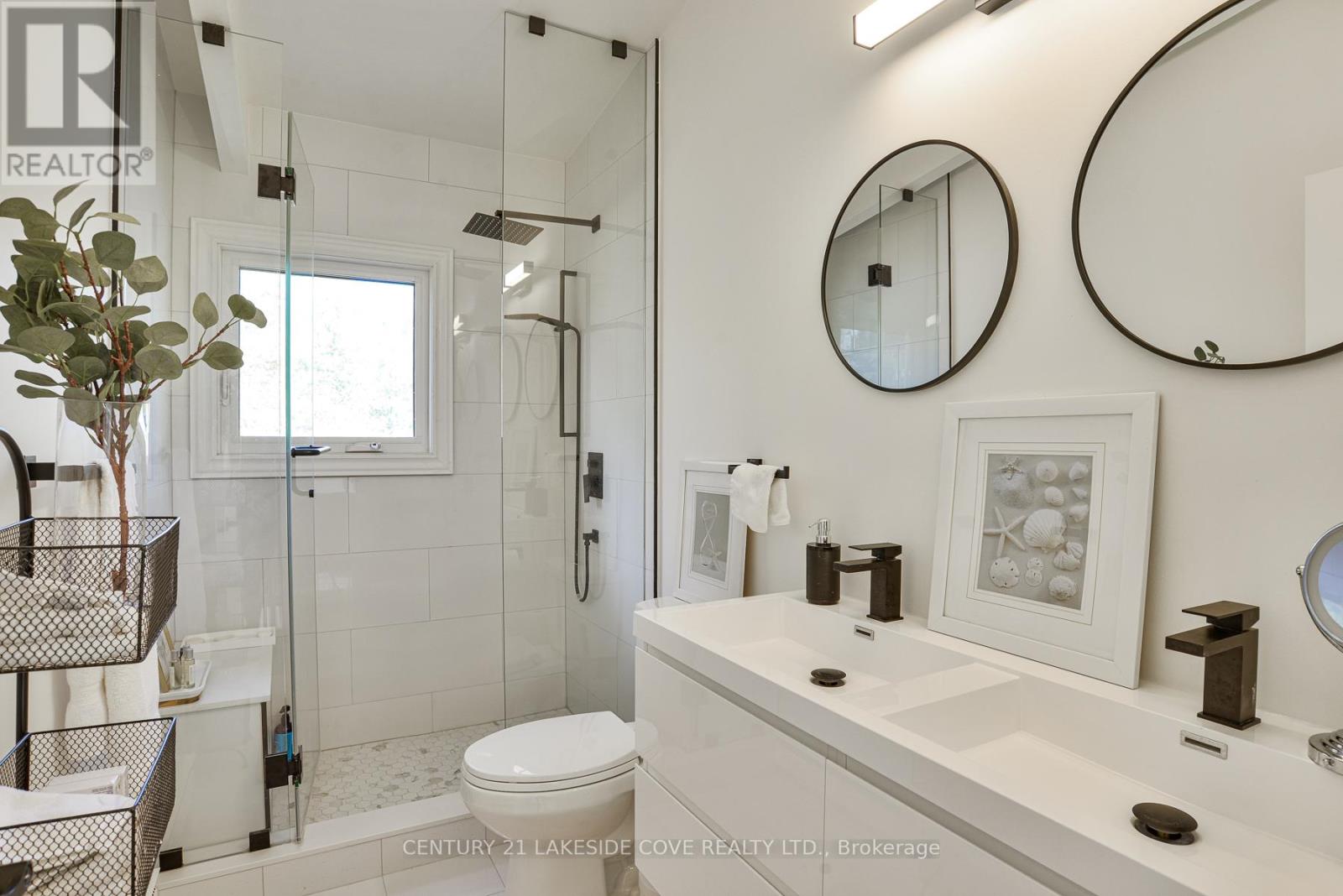 3322 Amilia Drive, Ramara, Ontario  L0K 1B0 - Photo 24 - S12447381