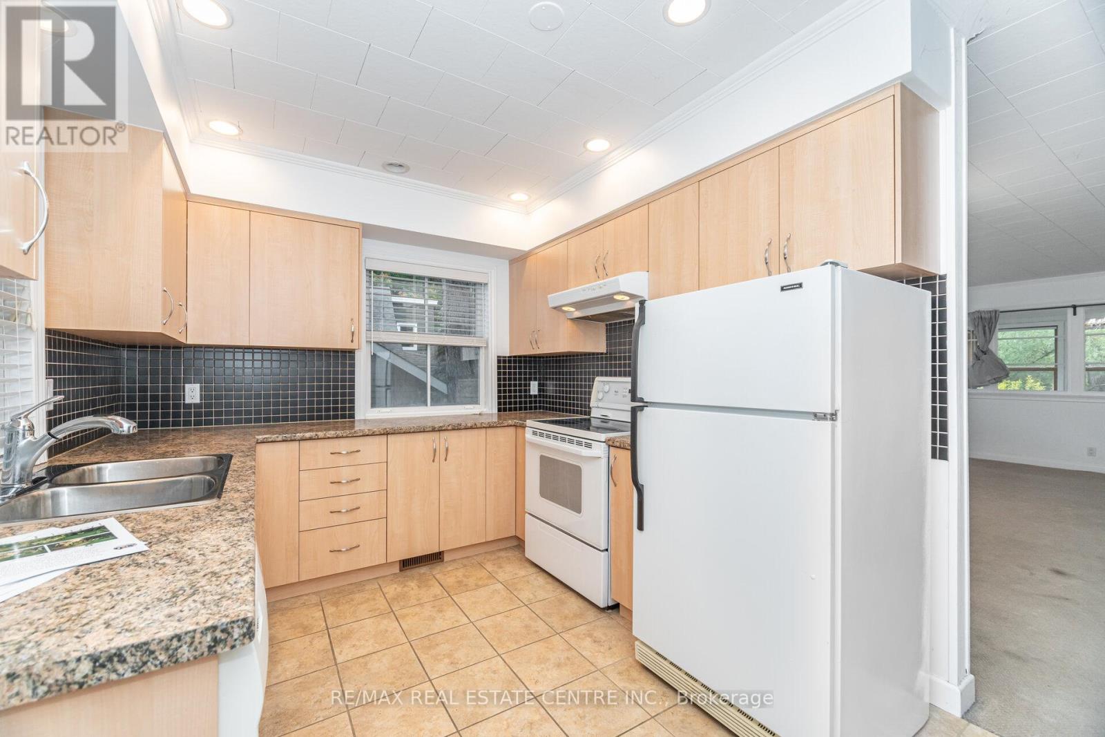 7742 Churchville Road, Brampton (Bram West), Ontario  L6Y 0H5 - Photo 18 - W12375523