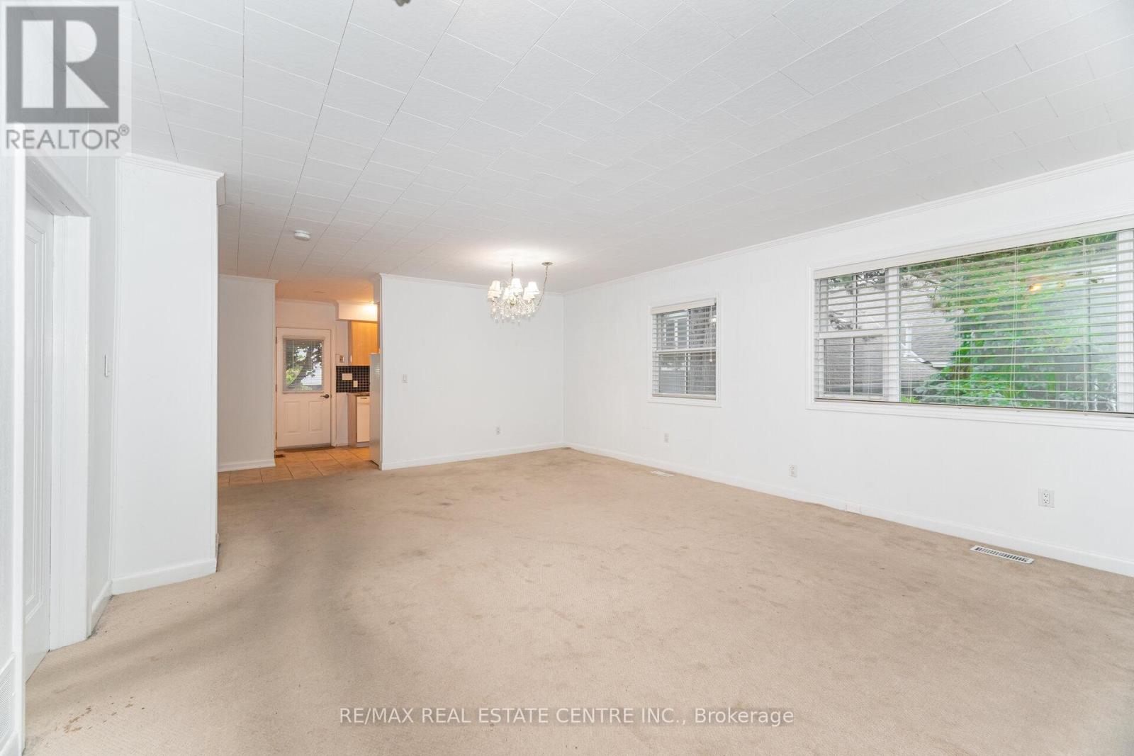 7742 Churchville Road, Brampton (Bram West), Ontario  L6Y 0H5 - Photo 20 - W12375523
