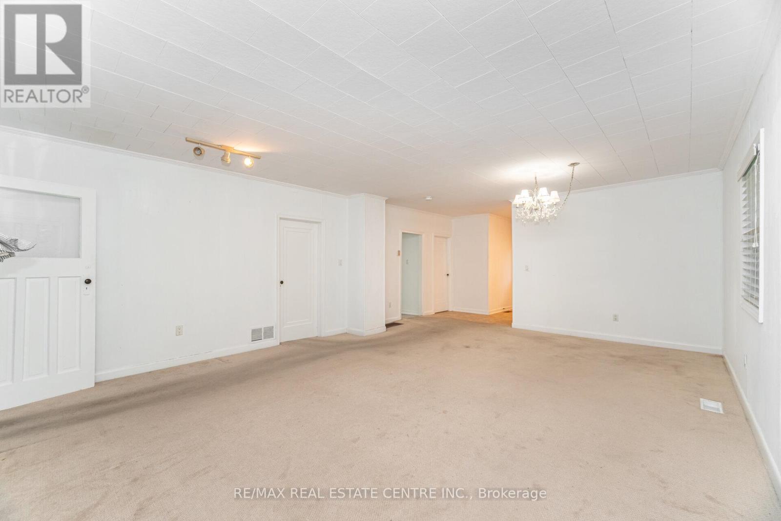 7742 Churchville Road, Brampton (Bram West), Ontario  L6Y 0H5 - Photo 26 - W12375523