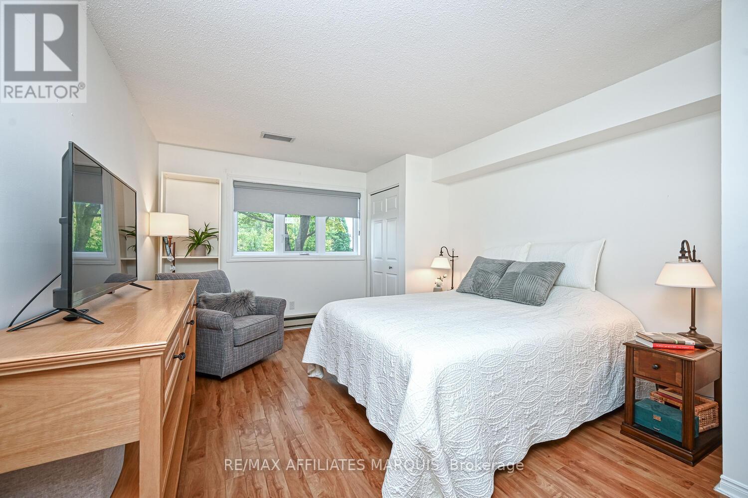 201 - 10 Armstrong Drive, Smiths Falls, Ontario  K7A 5H8 - Photo 23 - X12376284