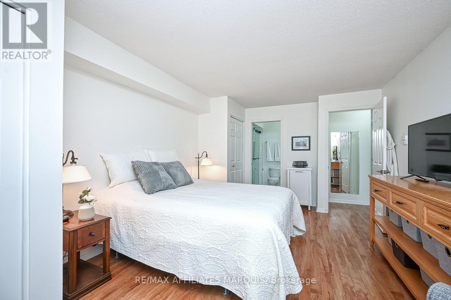 201 - 10 Armstrong Drive, Smiths Falls, Ontario  K7A 5H8 - Photo 24 - X12376284