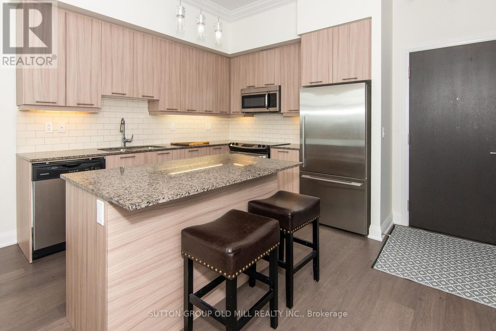 1207 - 35 Fontenay Court, Toronto, Ontario  M9A 0C4 - Photo 7 - W12451271