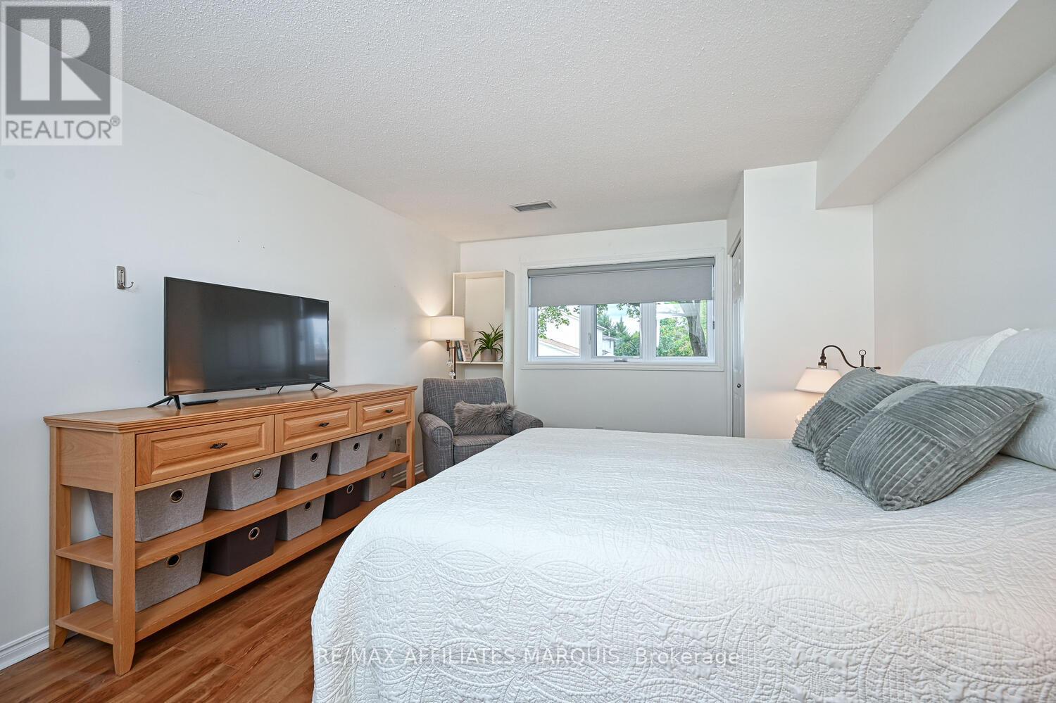 201 - 10 Armstrong Drive, Smiths Falls, Ontario  K7A 5H8 - Photo 25 - X12376284