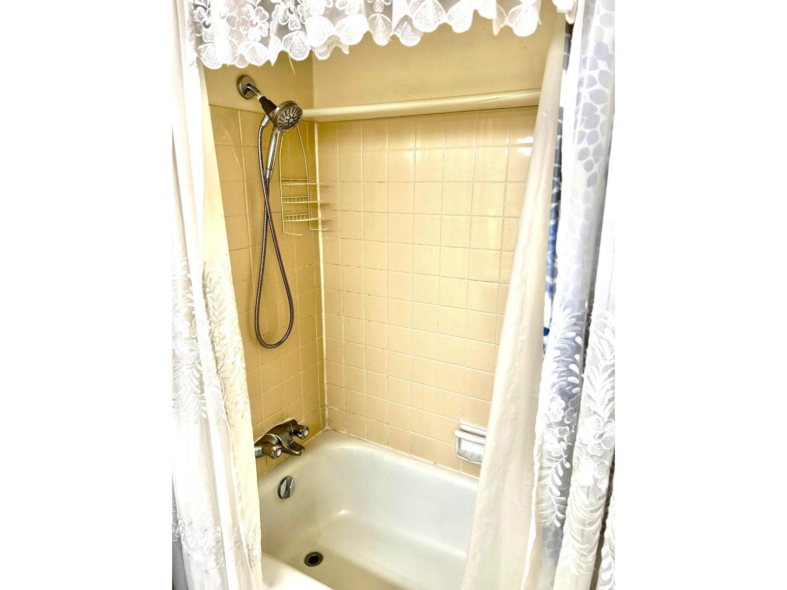 110 14935 100 Avenue, Surrey, British Columbia  V3R 1J6 - Photo 9 - R3053746