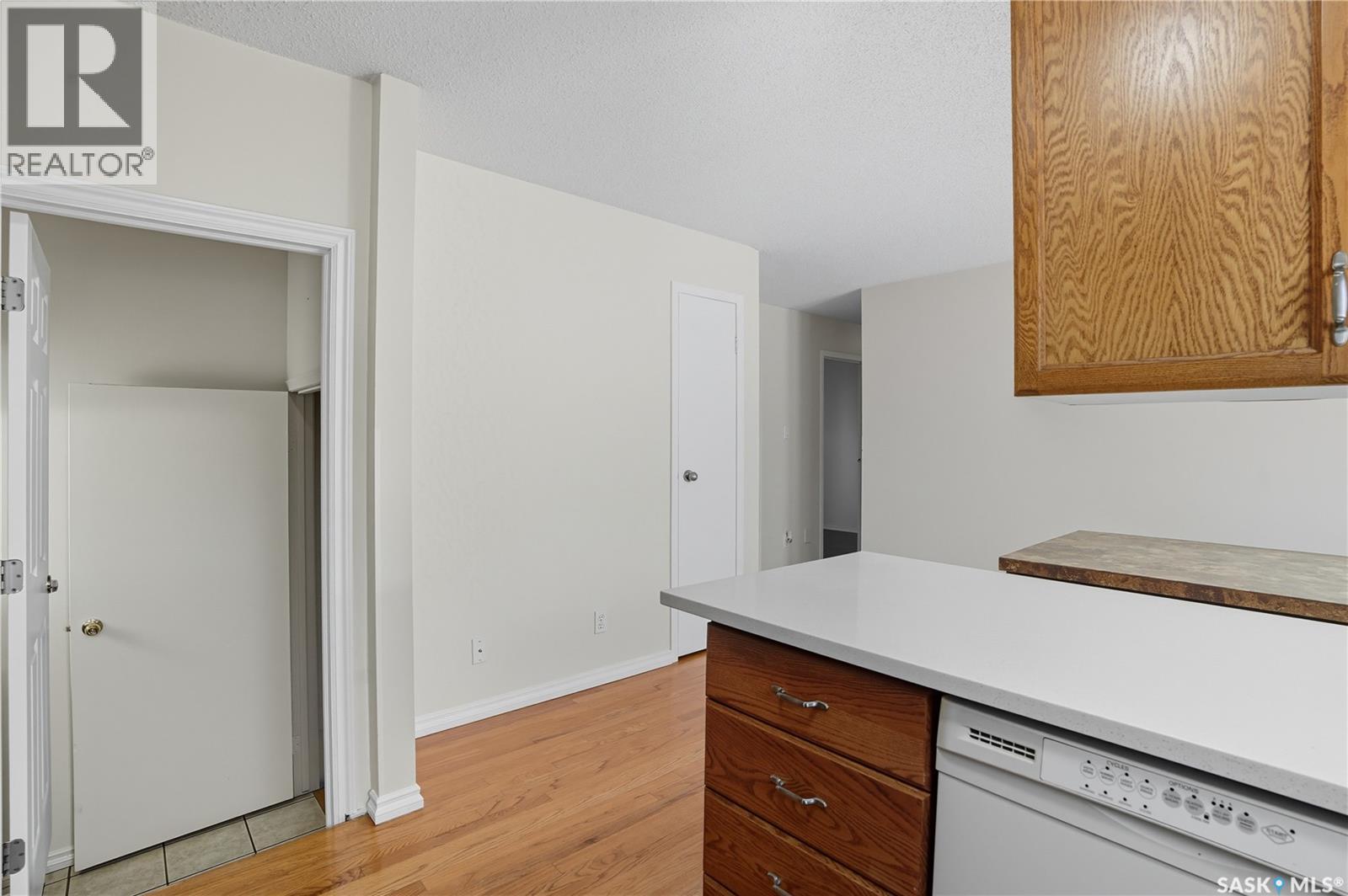 102 Bonli Crescent, Saskatoon, Saskatchewan  S7N 3Z8 - Photo 10 - SK020375