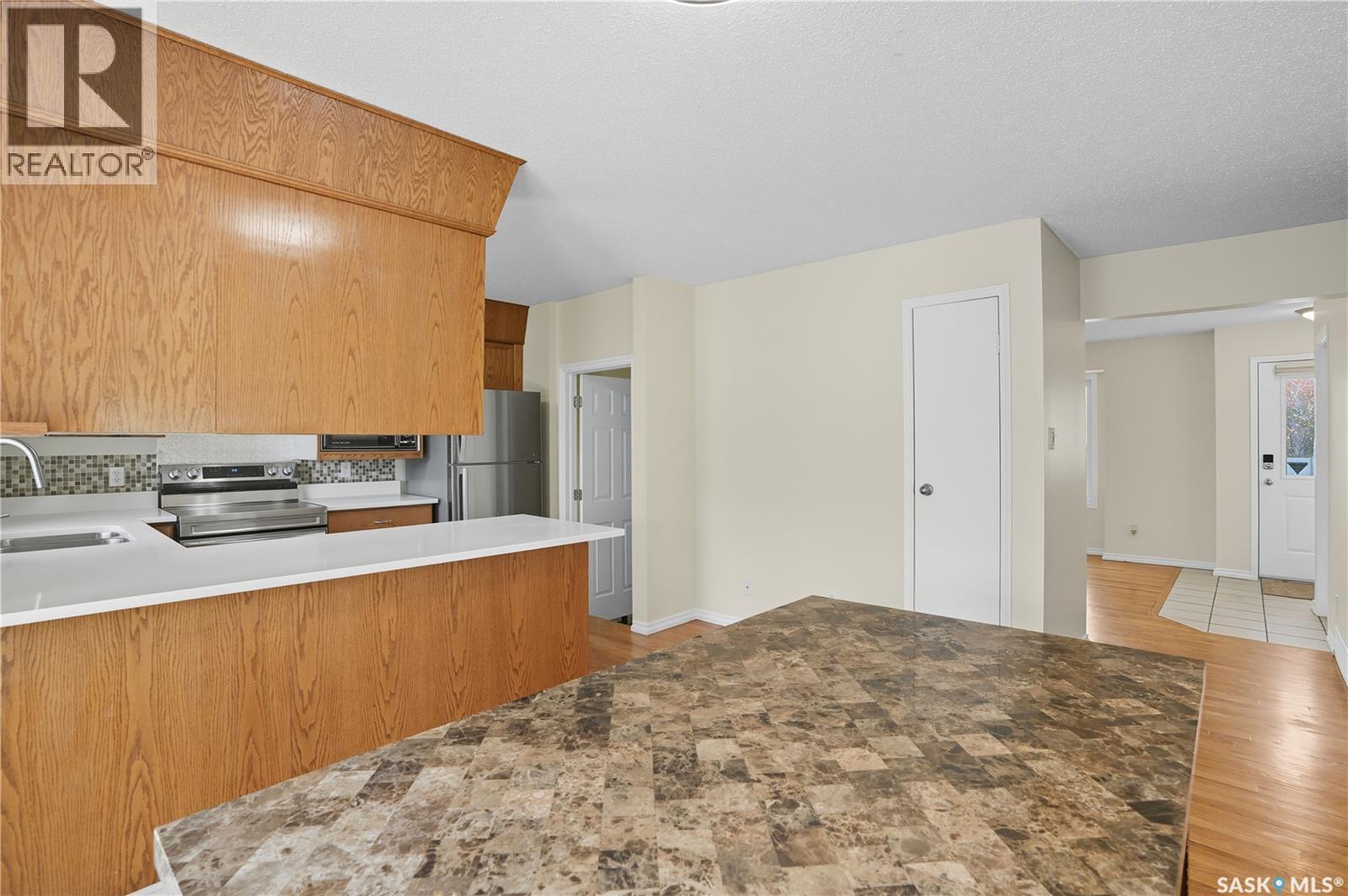 102 Bonli Crescent, Saskatoon, Saskatchewan  S7N 3Z8 - Photo 11 - SK020375