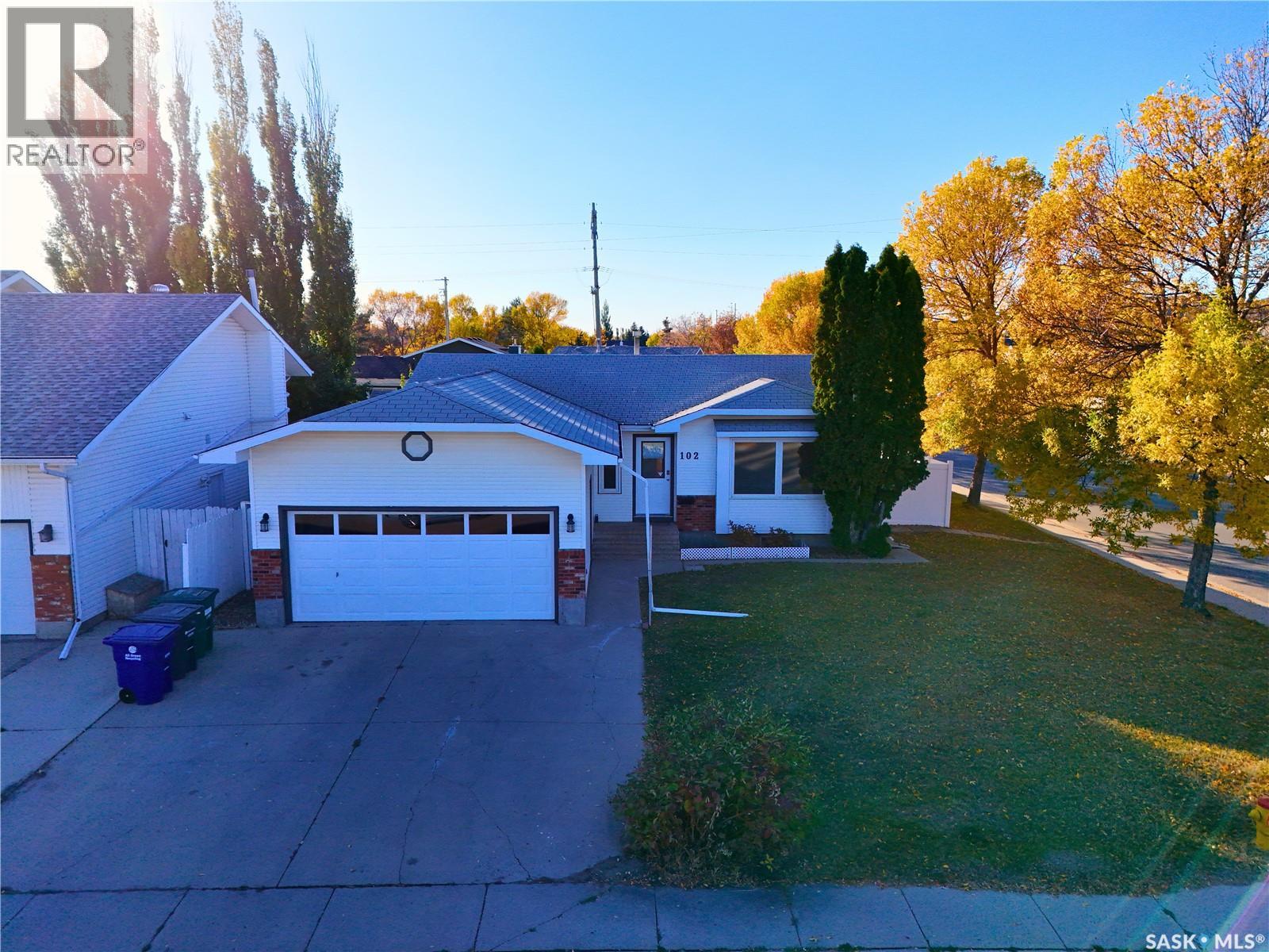102 Bonli Crescent, Saskatoon, Saskatchewan  S7N 3Z8 - Photo 2 - SK020375