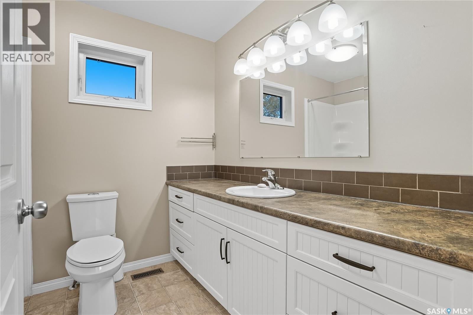 3417 Nickorick Beach Road East, Hoodoo Rm No. 401, Saskatchewan  S0K 4P0 - Photo 33 - SK020356