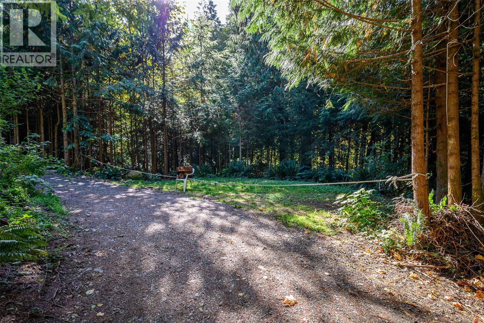 584 Sabre Rd, Sayward, British Columbia  V0P 1R0 - Photo 17 - 1016009