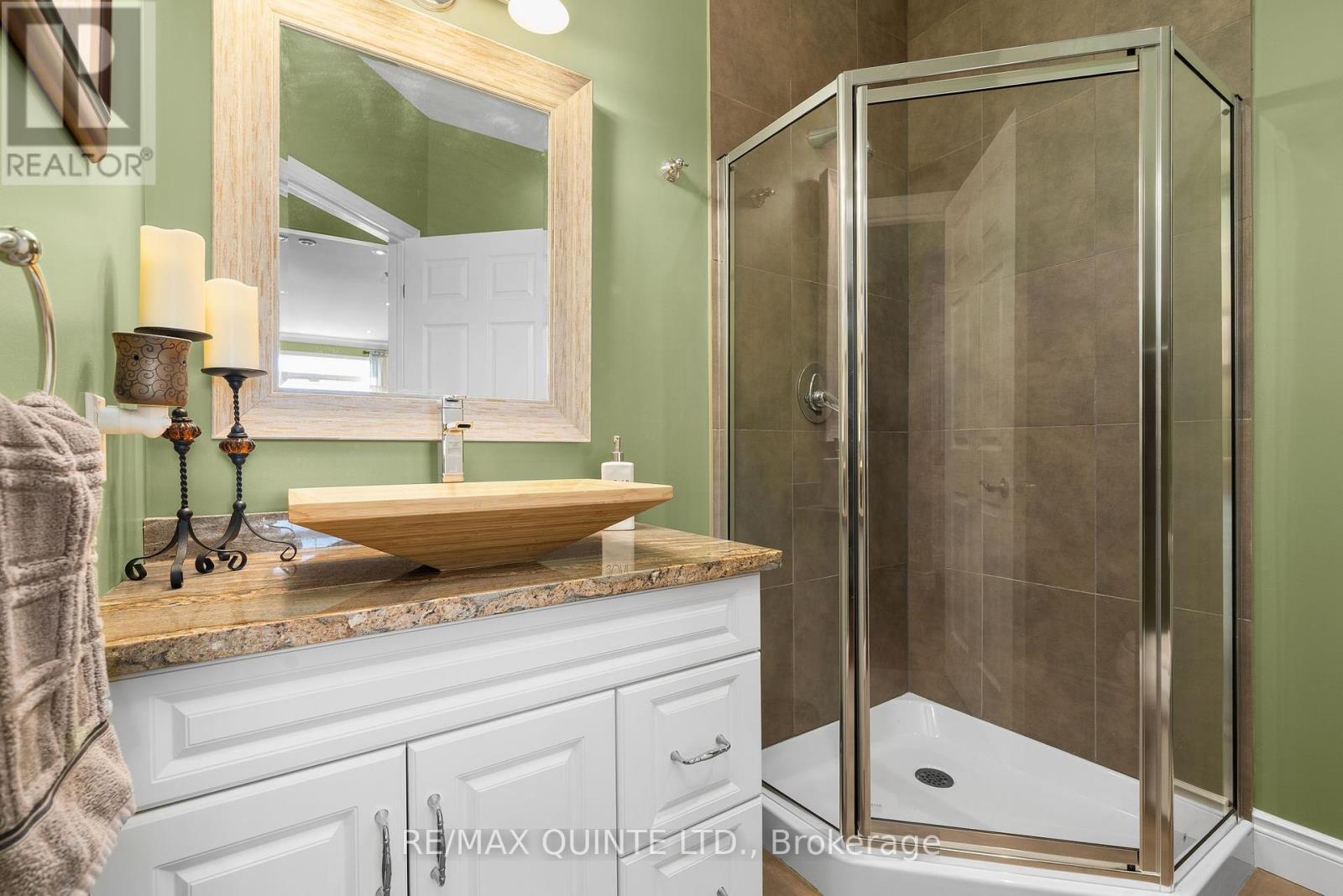 24 Gracefield Lane, Belleville, Ontario  K8N 4Z2 - Photo 12 - X12451739