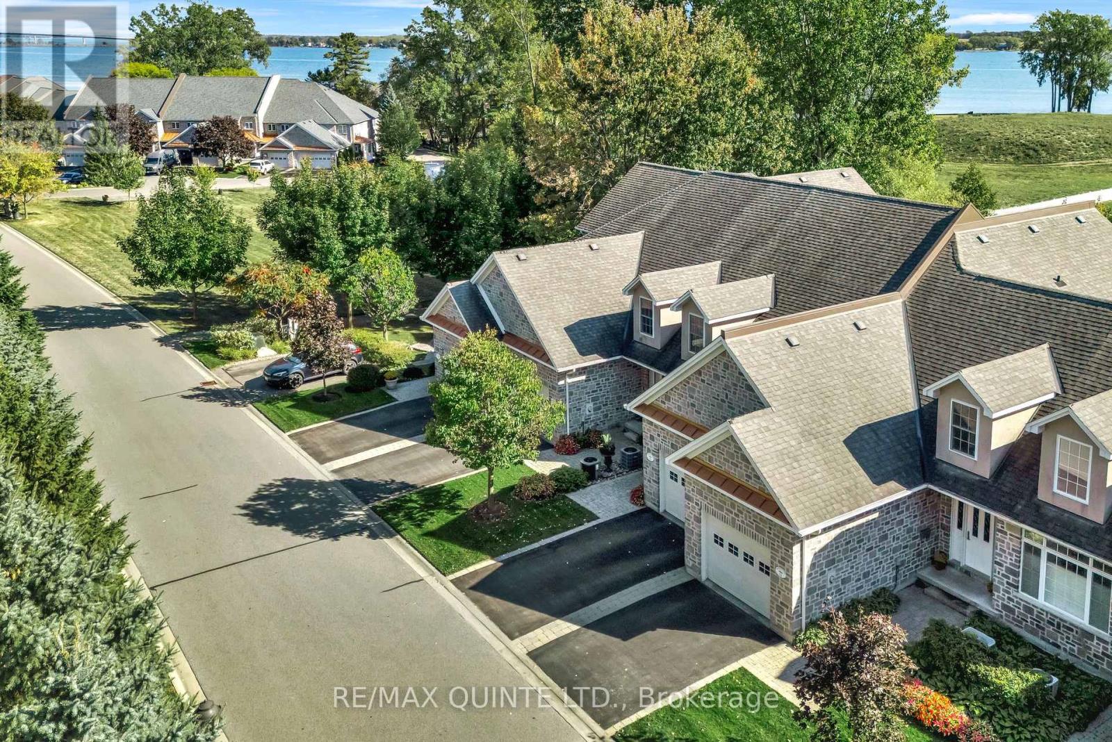 24 Gracefield Lane, Belleville, Ontario  K8N 4Z2 - Photo 4 - X12451739