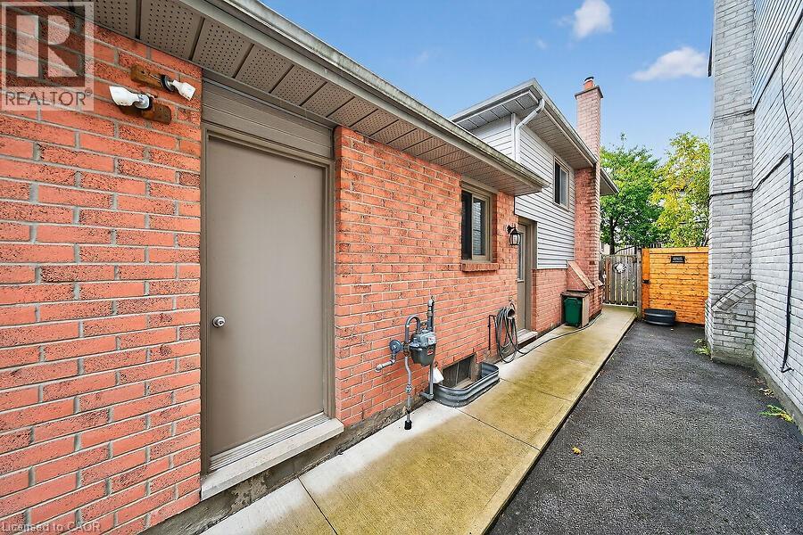 82 Aylmer Crescent, Stoney Creek, Ontario  L8J 1K3 - Photo 6 - 40776628