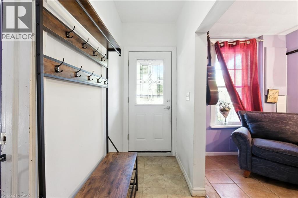 78 East 23rd Street, Hamilton, Ontario  L8V 2W8 - Photo 4 - 40771418