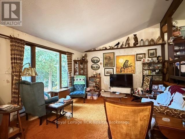 315693 6 Highway, Chatsworth, Ontario  N0H 1G0 - Photo 5 - X12452031