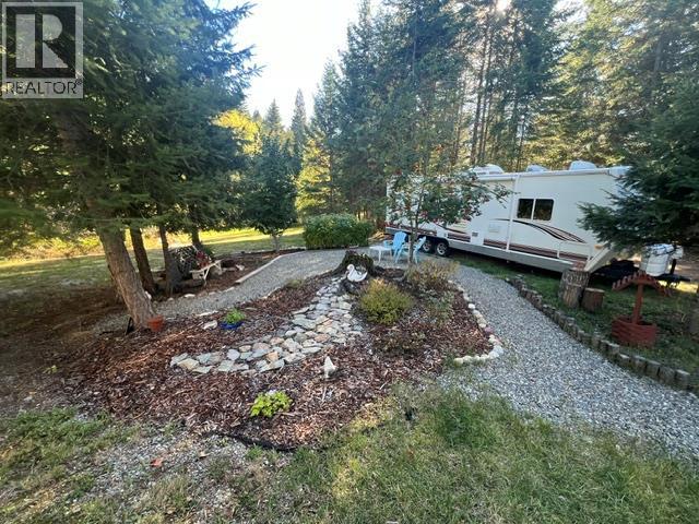 3720  and  3770 Foster Road, wynndel, British Columbia